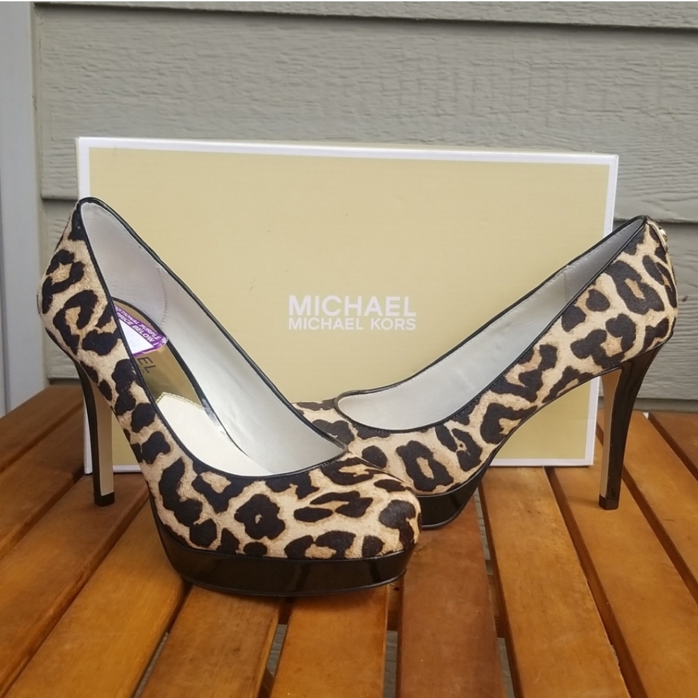 MICHAEL KORS Ionna Pump Leopard Print Haircalf Pumps Size 6.5 M NWOT